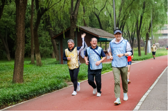 助力“阳光起点” 第七届中诚公益跑热烈开跑